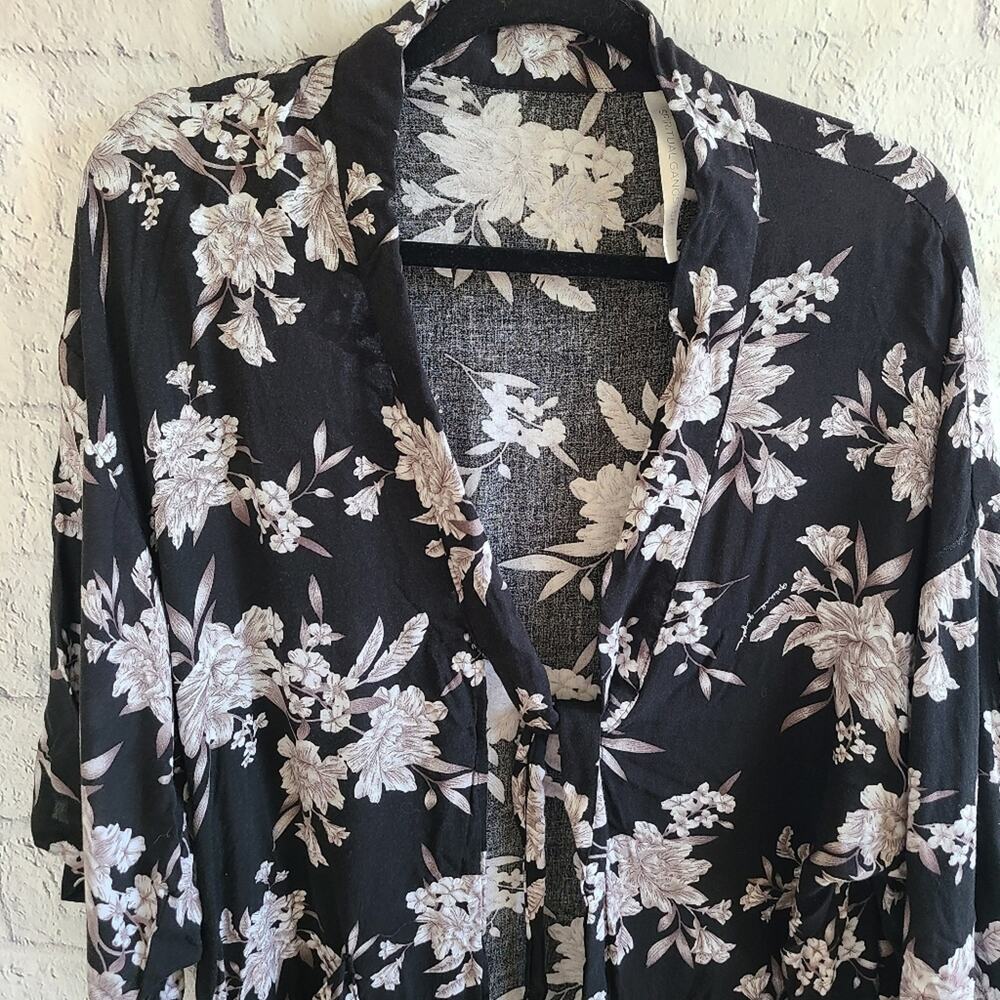 Spiritual Gangster Black Floral Robe - Picture 4 of 14